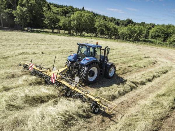 New Holland Tedders