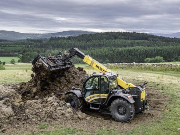 New Holland TH9.35 Telehandler